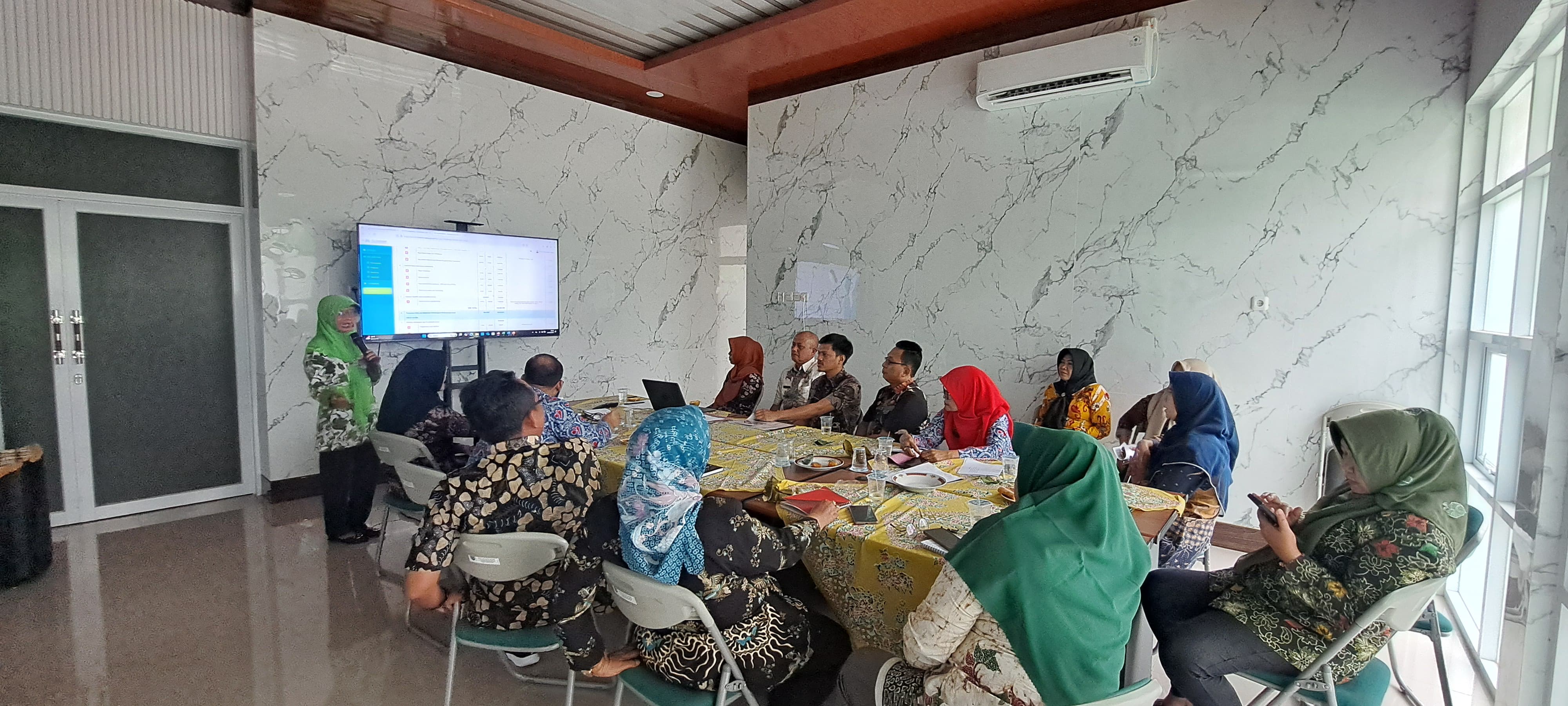 AWAL TAHUN 2025 DINAS P3AP2 DAN KB KAB.TEGAL, LAKUKAN RAPAT INTERNAL