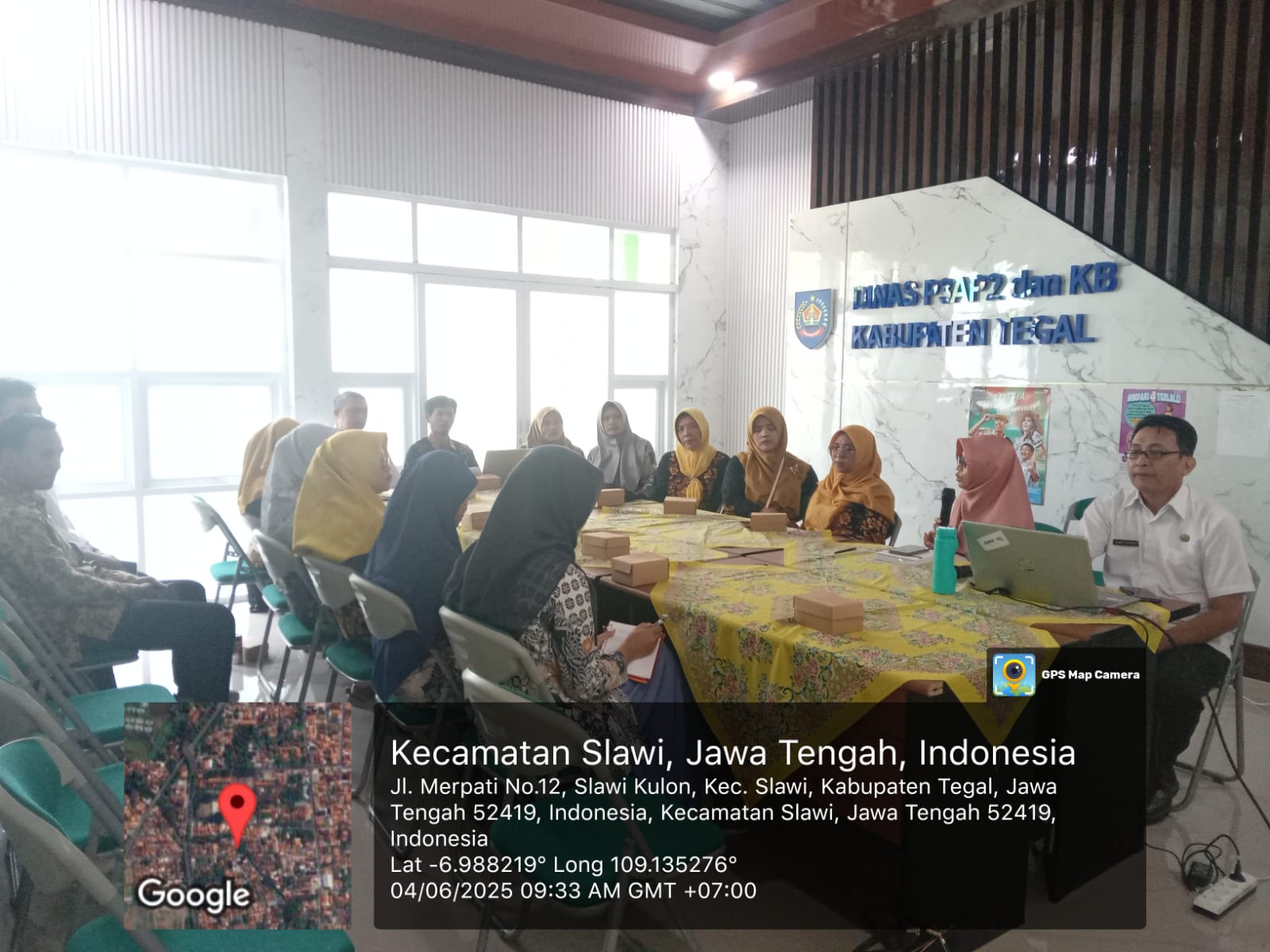 KADES HARJOSARI KIDUL ADIWERNA IKUT PEMBEKALAN POKJA KAMPUNG KB DI DINAS P3AP2KB KAB.TEGAL