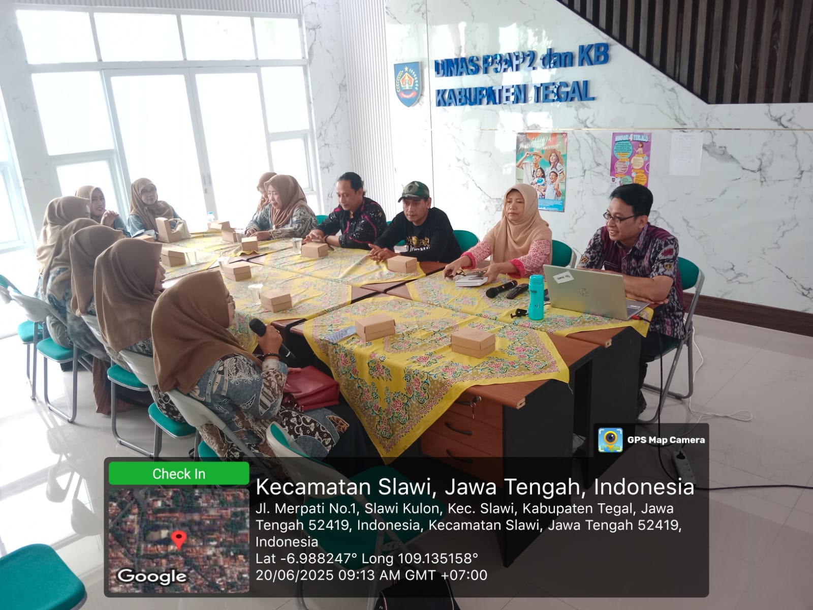 DESA SLARANG LOR DUKUHWARU IKUTSERTA PEMBEKALAN KAMPUNG KELUARGA BERKUALITAS 2025