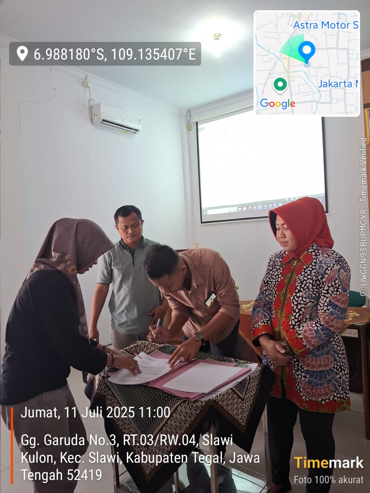 PENANDATANGANAN SURAT PERJANJIAN REHAB 3 (TIGA) GEDUNG BALAI PENYULUHAN KB KECAMATAN