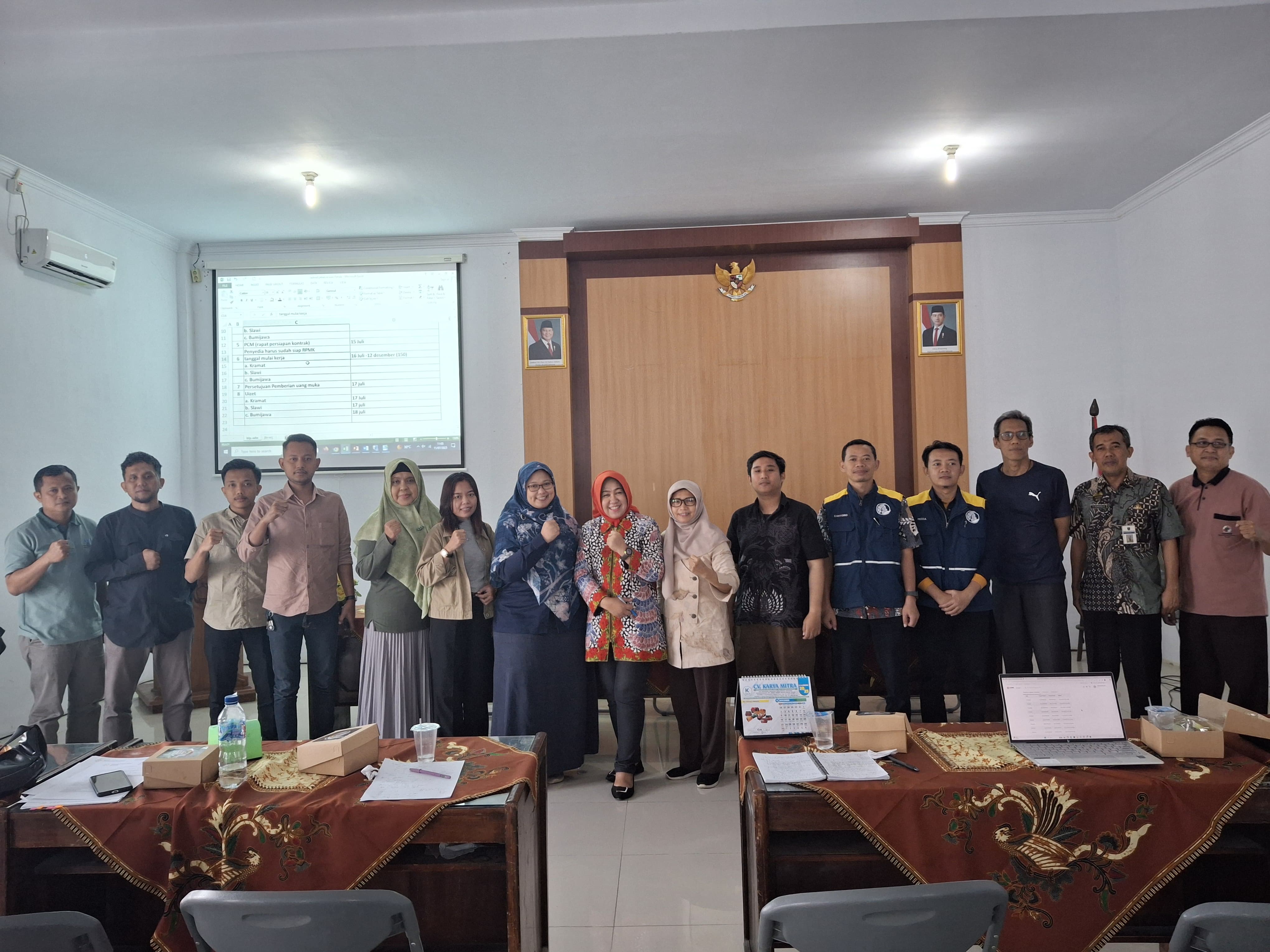 PENANDATANGANAN SURAT PERJANJIAN REHAB 3 (TIGA) GEDUNG BALAI PENYULUHAN KB KECAMATAN
