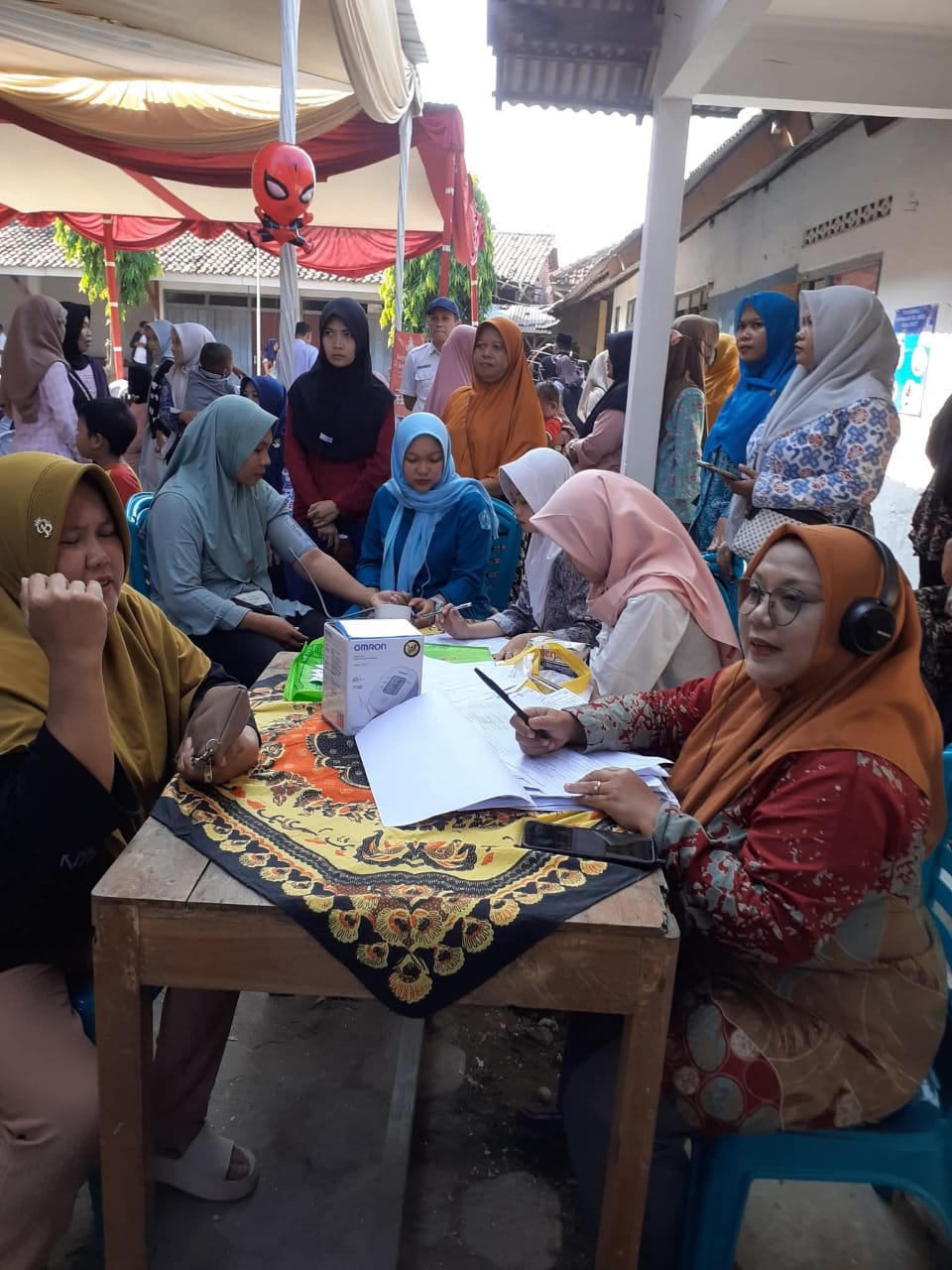 Bupati Tilik Desa di Desa Jatilaba Kecamatan Margasari