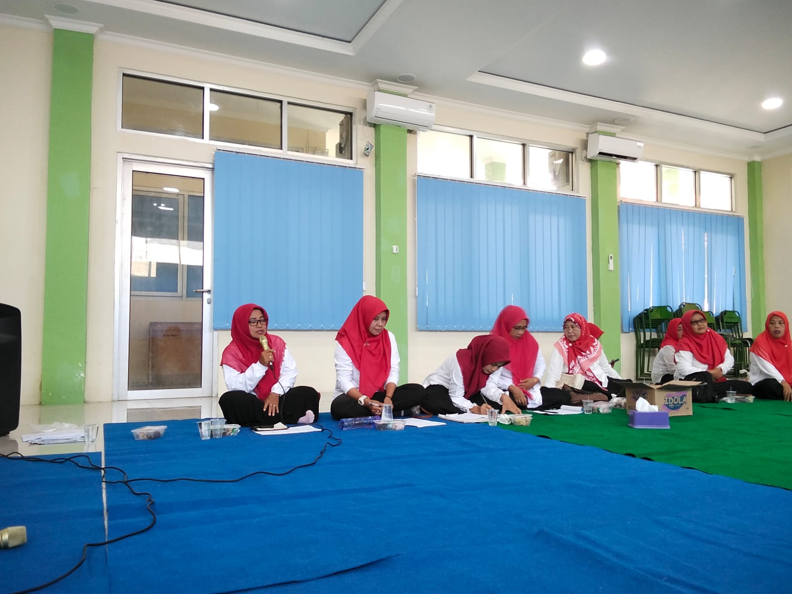 pemberian reward bagi kader imp kec Dukuhturi