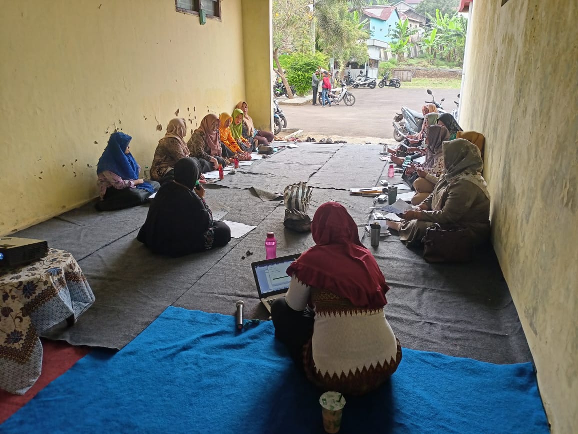 Pertemuan rutin kader IMP dan sub di kecamatan Bojong.