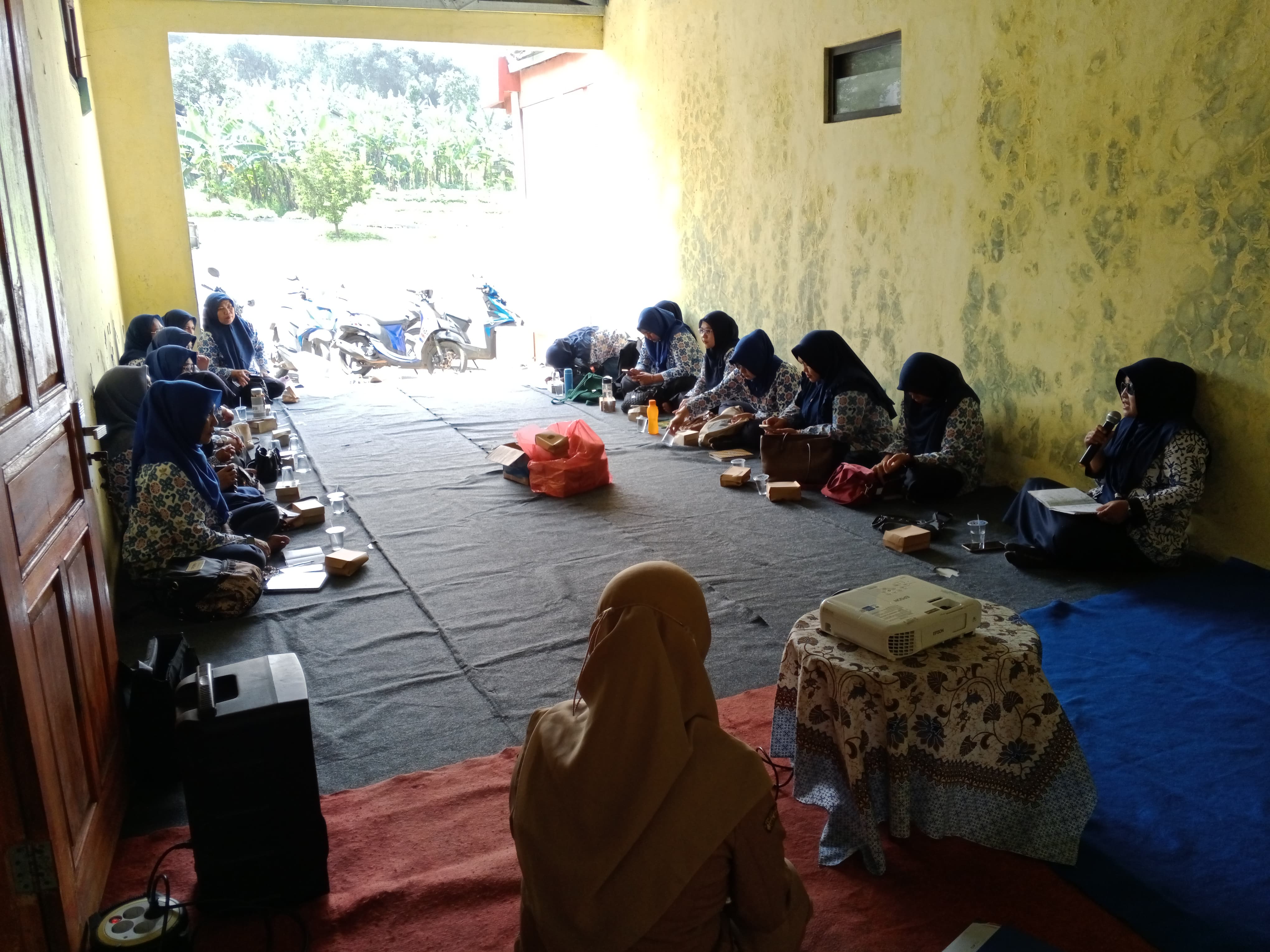 Pertemuan Rutin Kader Ppkbd dan Sub di Kecamatan Bojong
