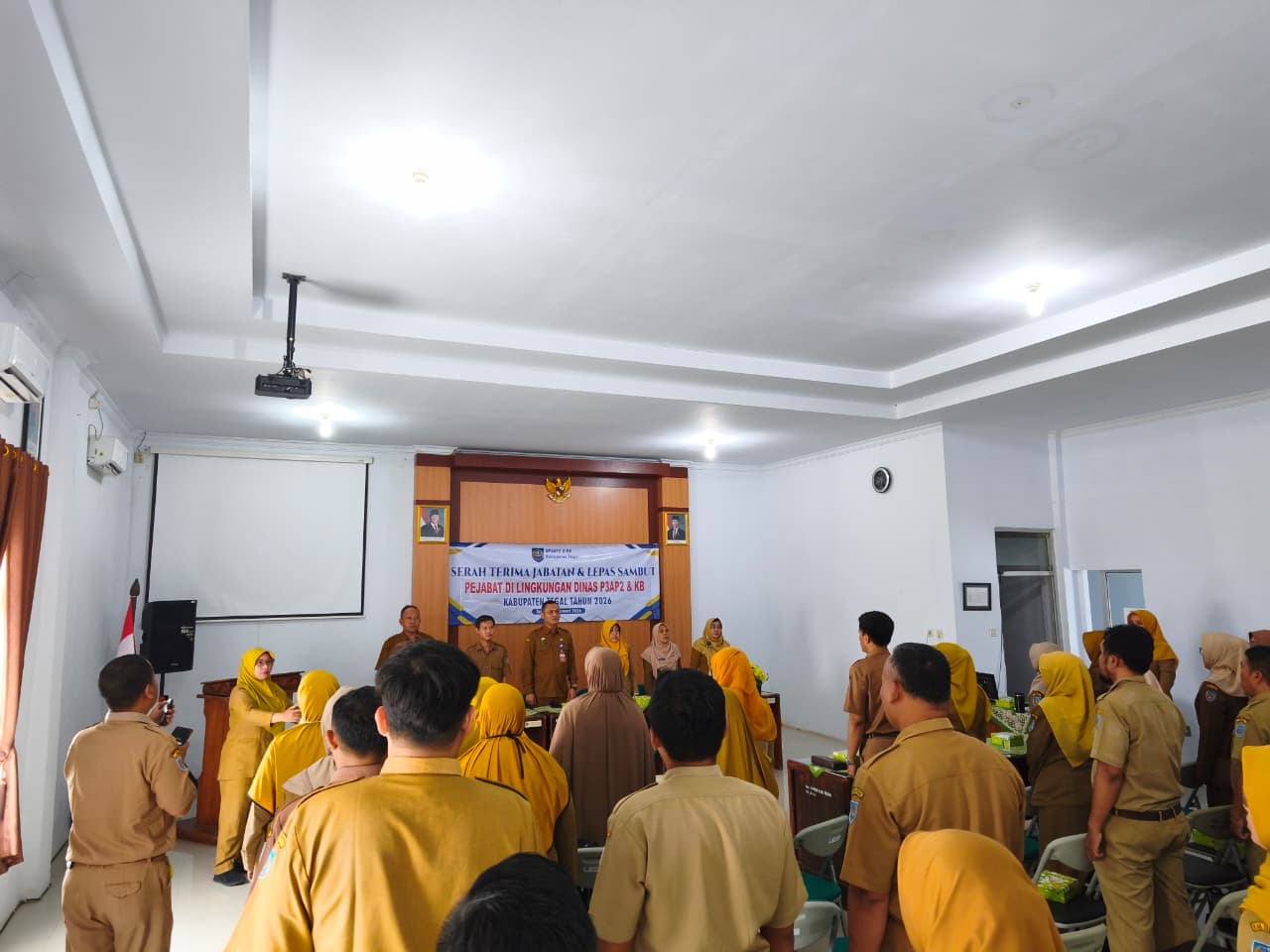 SERAH TERIMA JABATAN DAN LEPAS SAMBUT PEJABAT DI LINGKUNGAN DINAS P3AP2 DAN KB KAB.TEGAL