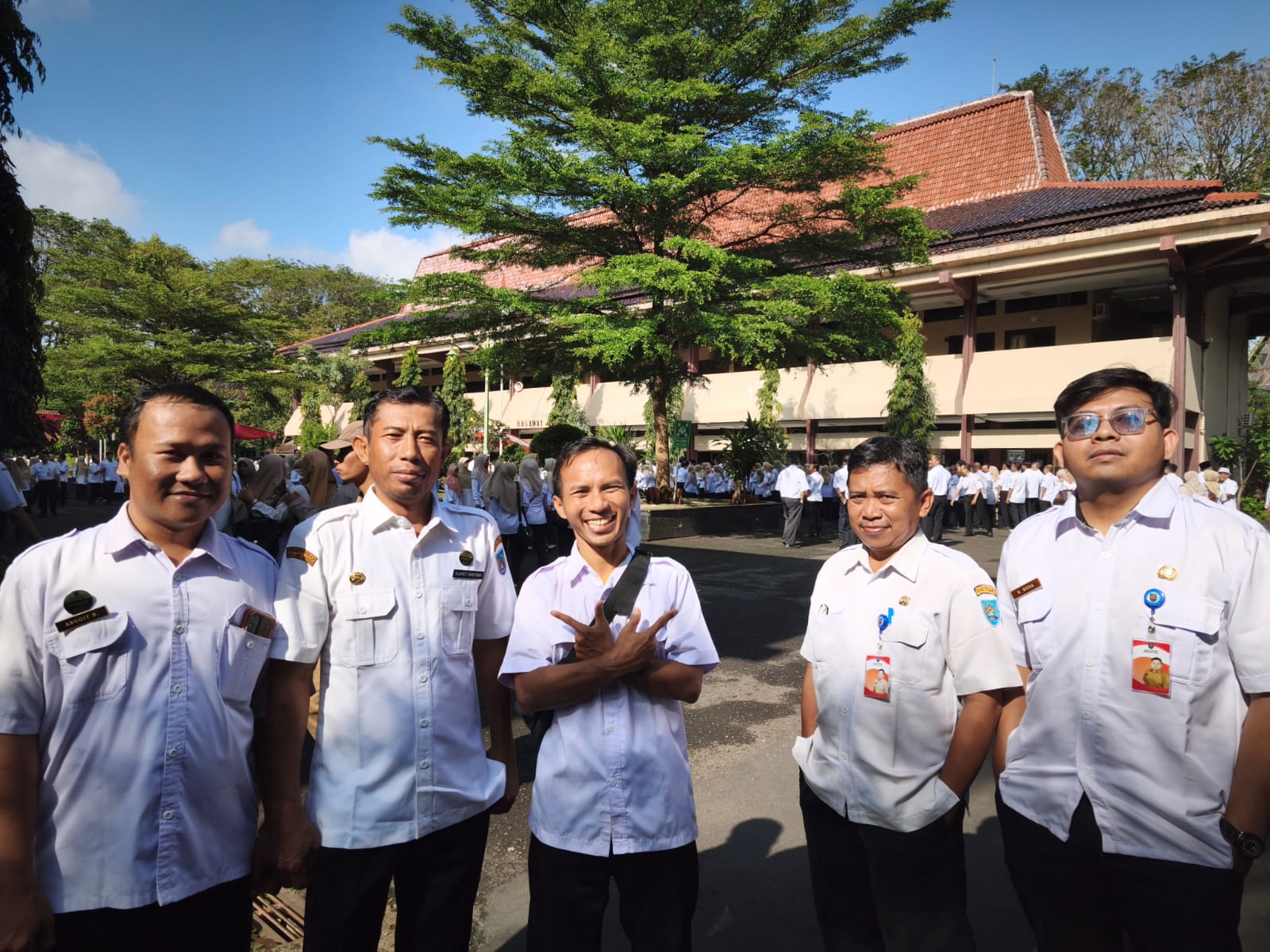 SEMANGAT PEGAWAI DP3AP2KB IKUT APEL BERSAMA PASCA CUTI LEBARAN 1447 H