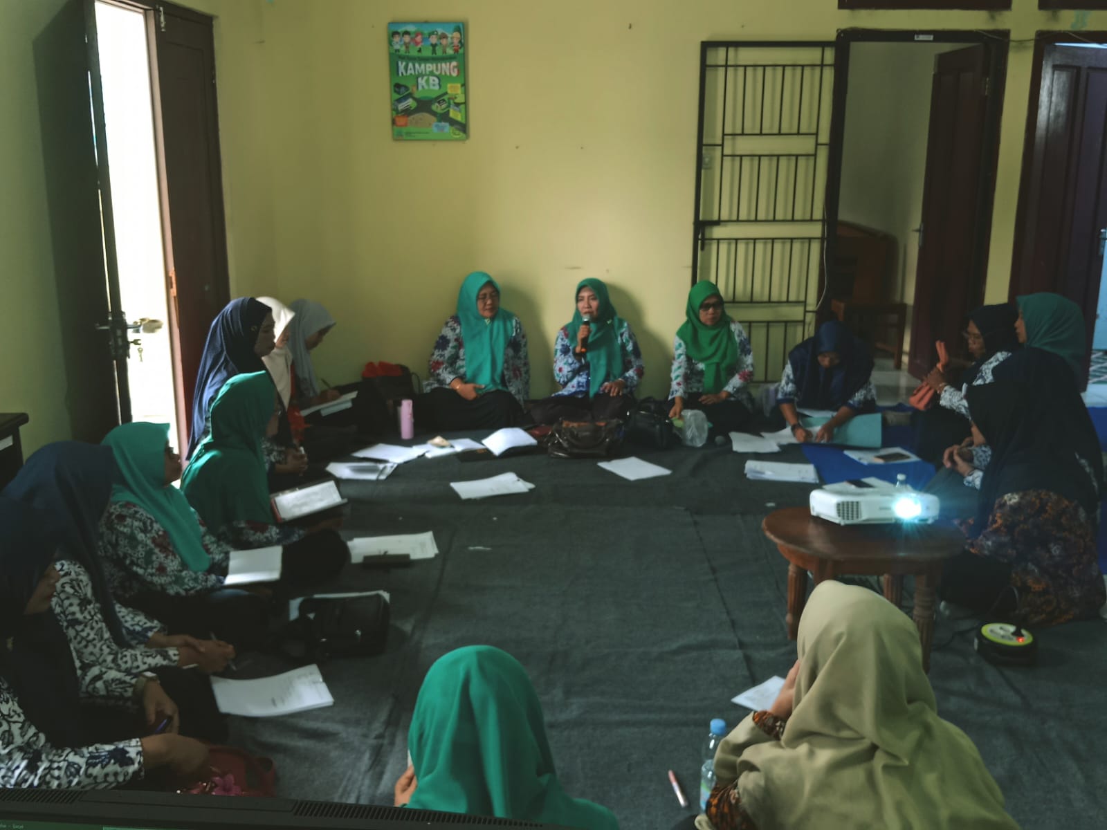 Pertemuan rutin kader IMP dan sub IMP Kec.Bojong