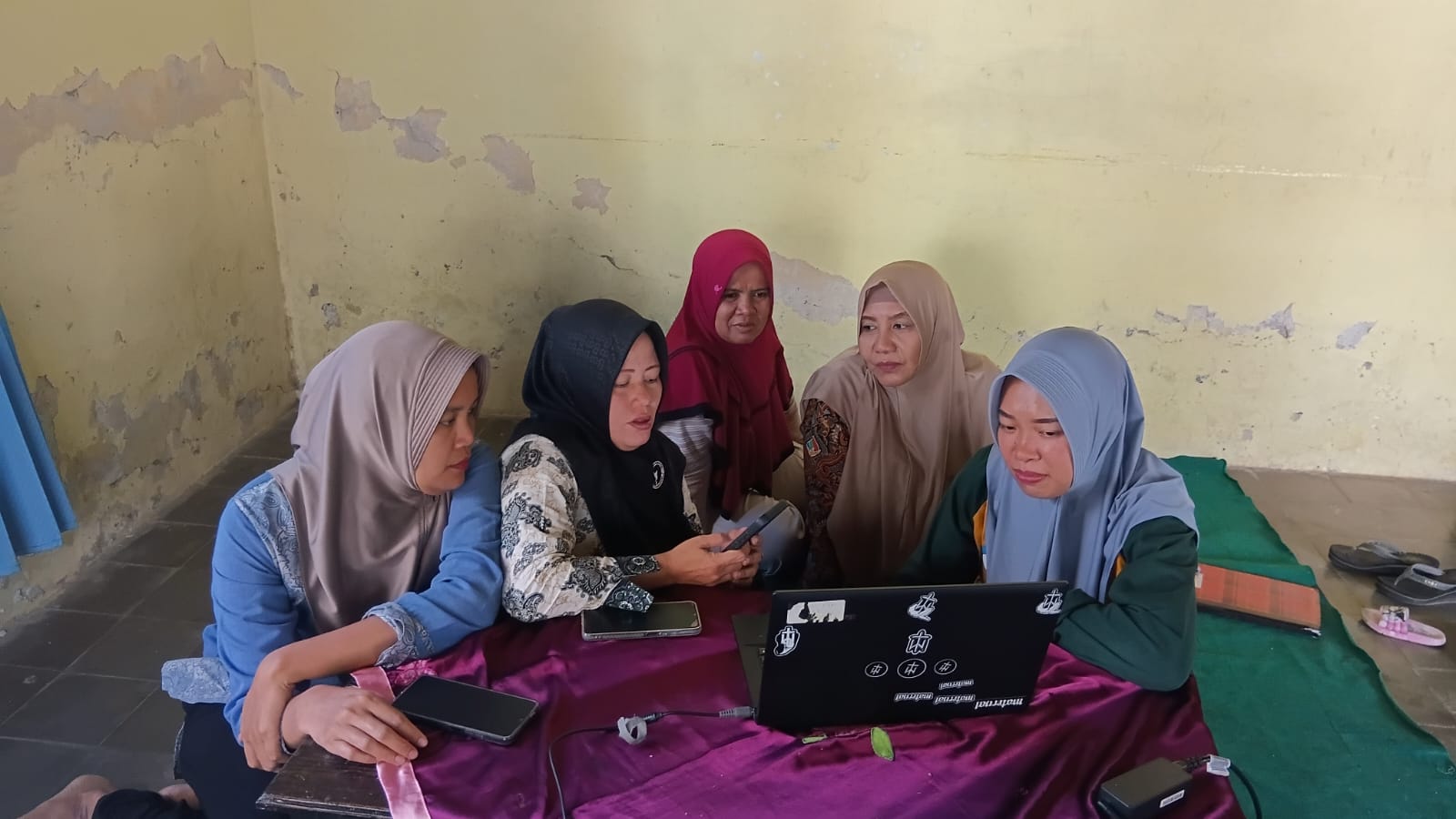 Zoom Meeting 6 SPM Posyandu di Desa Buniwah Kecamatan Bojong