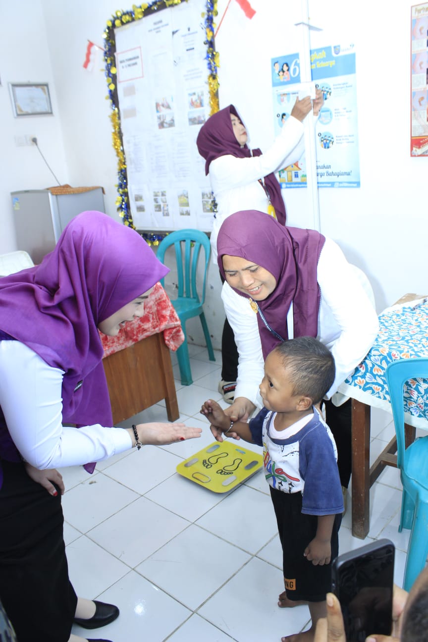 PEMBINAAN DAN PENDAMPINGAN POSYANDU 6 SPM OLEH TIM PEMBINA POSYANDU KABUPATEN