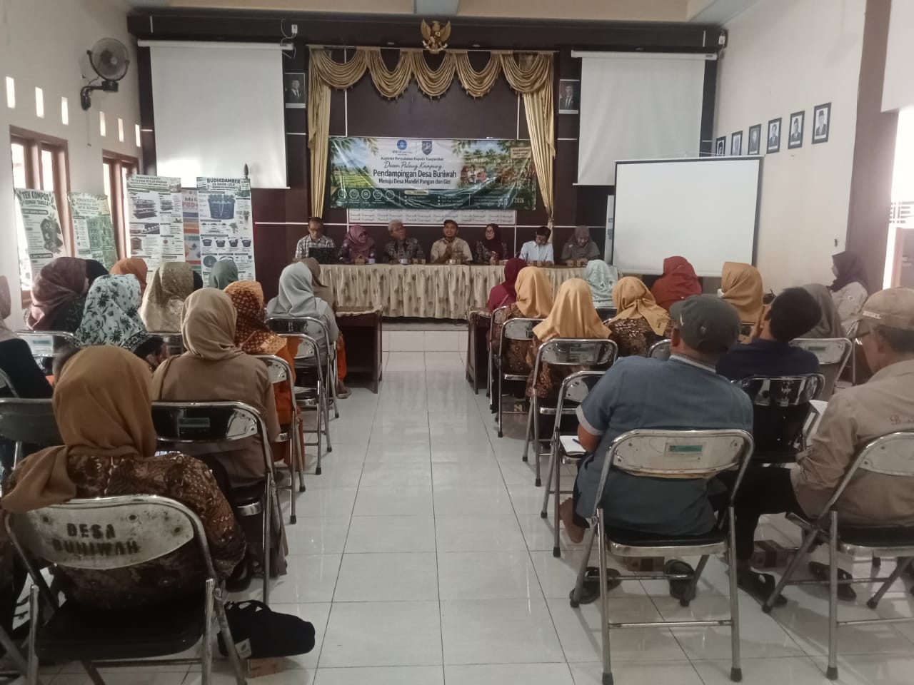 DOSEN PULANG KAMPUNG PENDAMPINGAN DESA BUNIWAH  MENUJU DESA MANDIRI PANGAN DAN GIZI DI KECAMATAN BOJONG